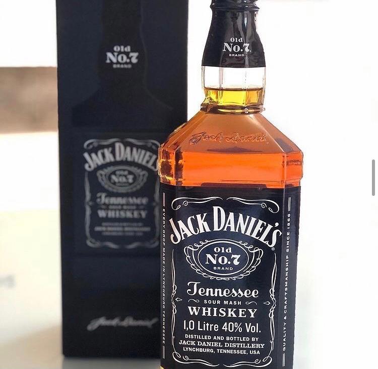 Jack Daniel's Tennessee Whiskey - DaCidadeShop