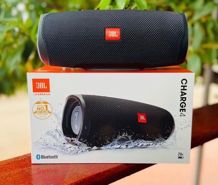 JBL Charge 4 - DaCidadeShop