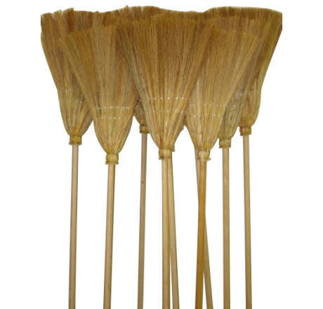 Vassoura de palha  - DaCidadeShop