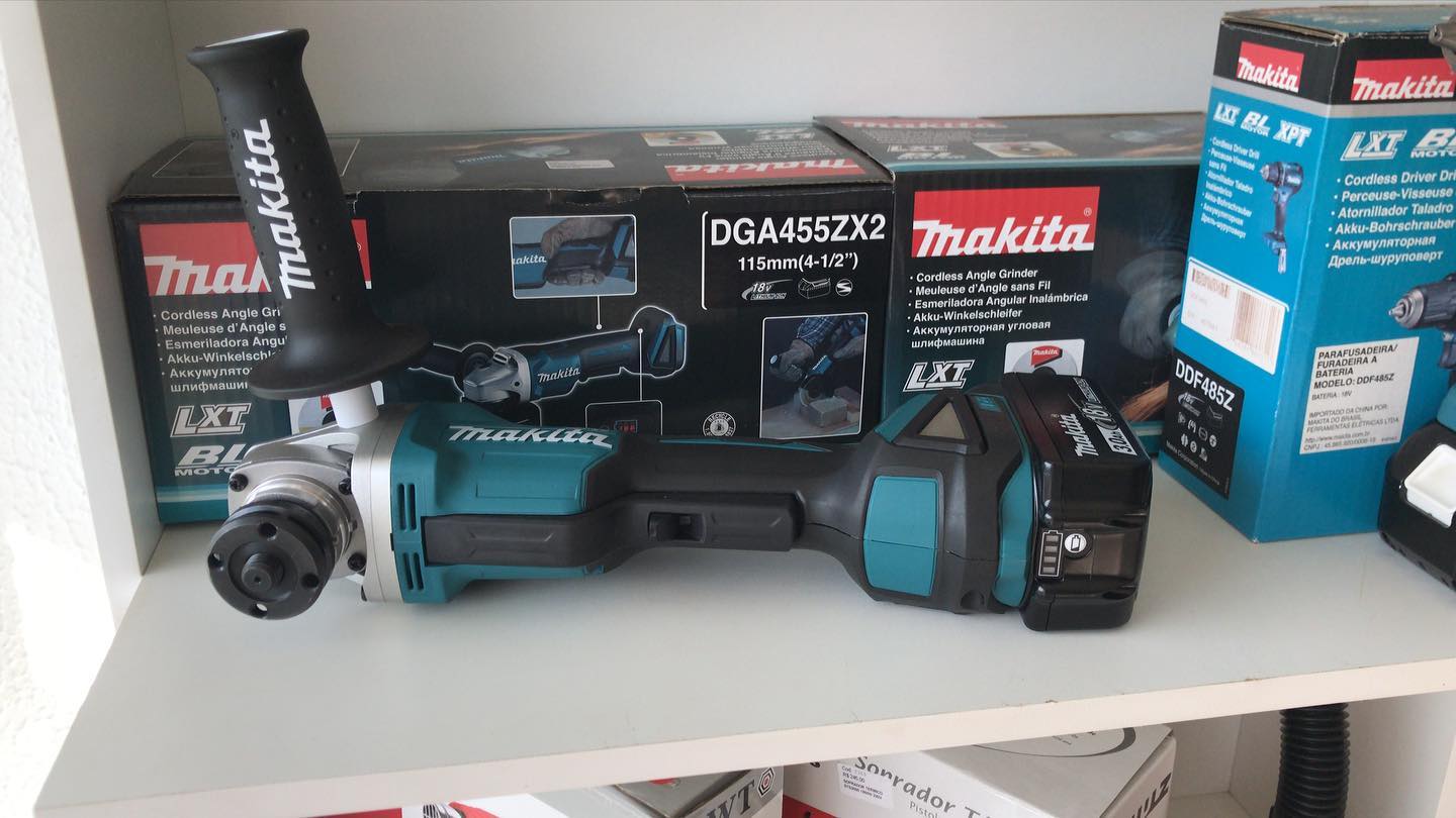 Esmerilhadeira a bateria 125 mm makita - DaCidadeShop