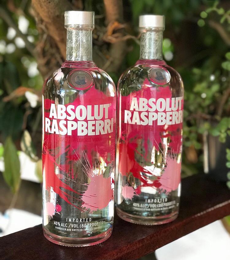 Vodka Absolut sabor framboesa + sucos Bonbon com pedaços da fruta! - DaCidadeShop