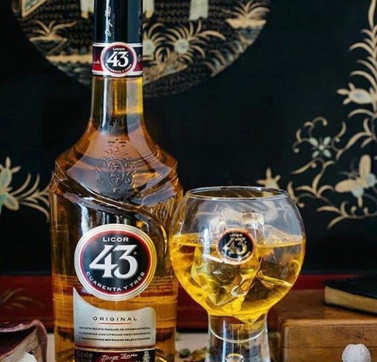 Licor 43 (Cuarenta y Tres) 700 ml  - DaCidadeShop