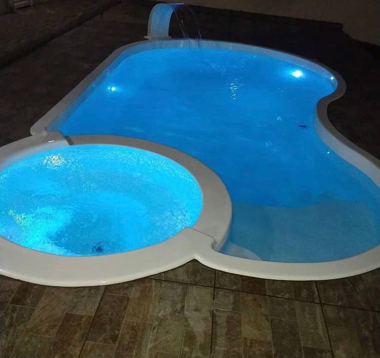 Piscina Linha Infinity na cor branca - DaCidadeShop