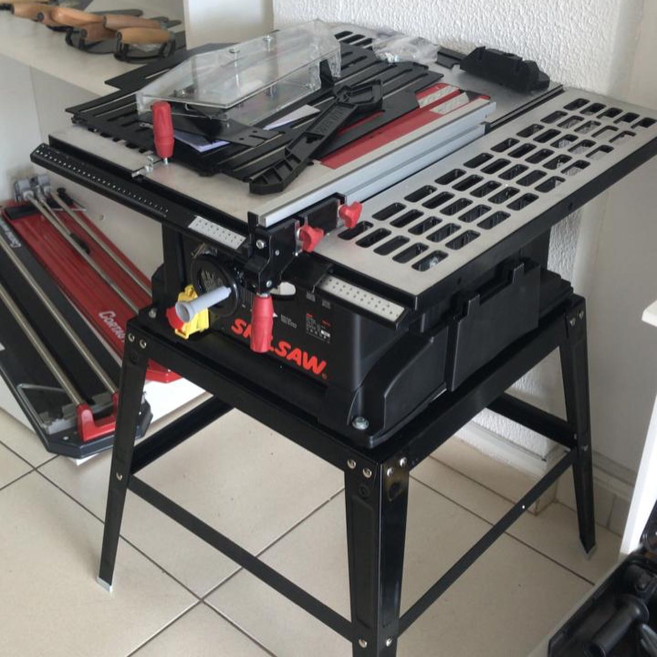 Serra de mesa skil 1800 w. - DaCidadeShop